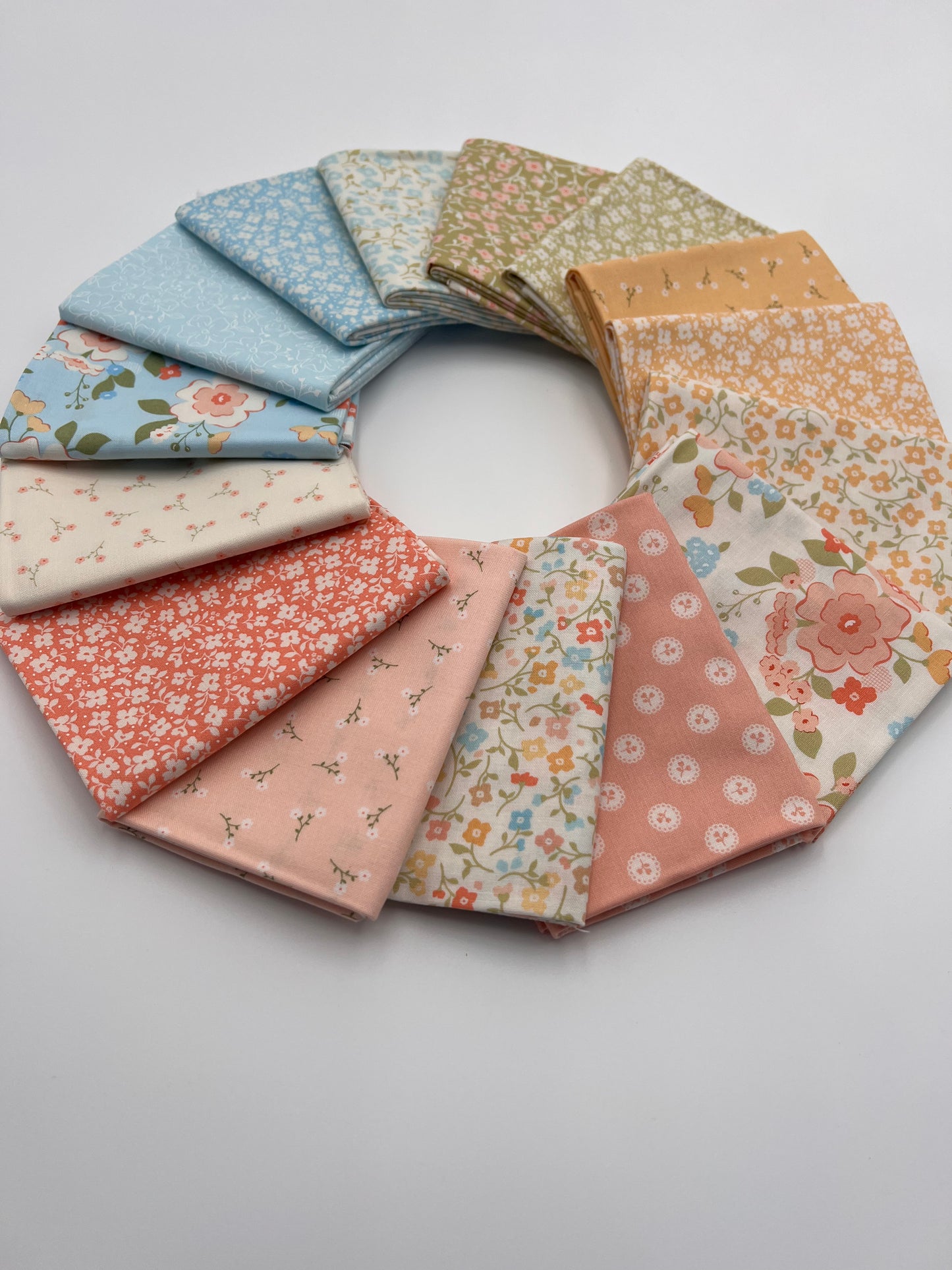 Dainty Meadows by Moda 15 Fat Quarters