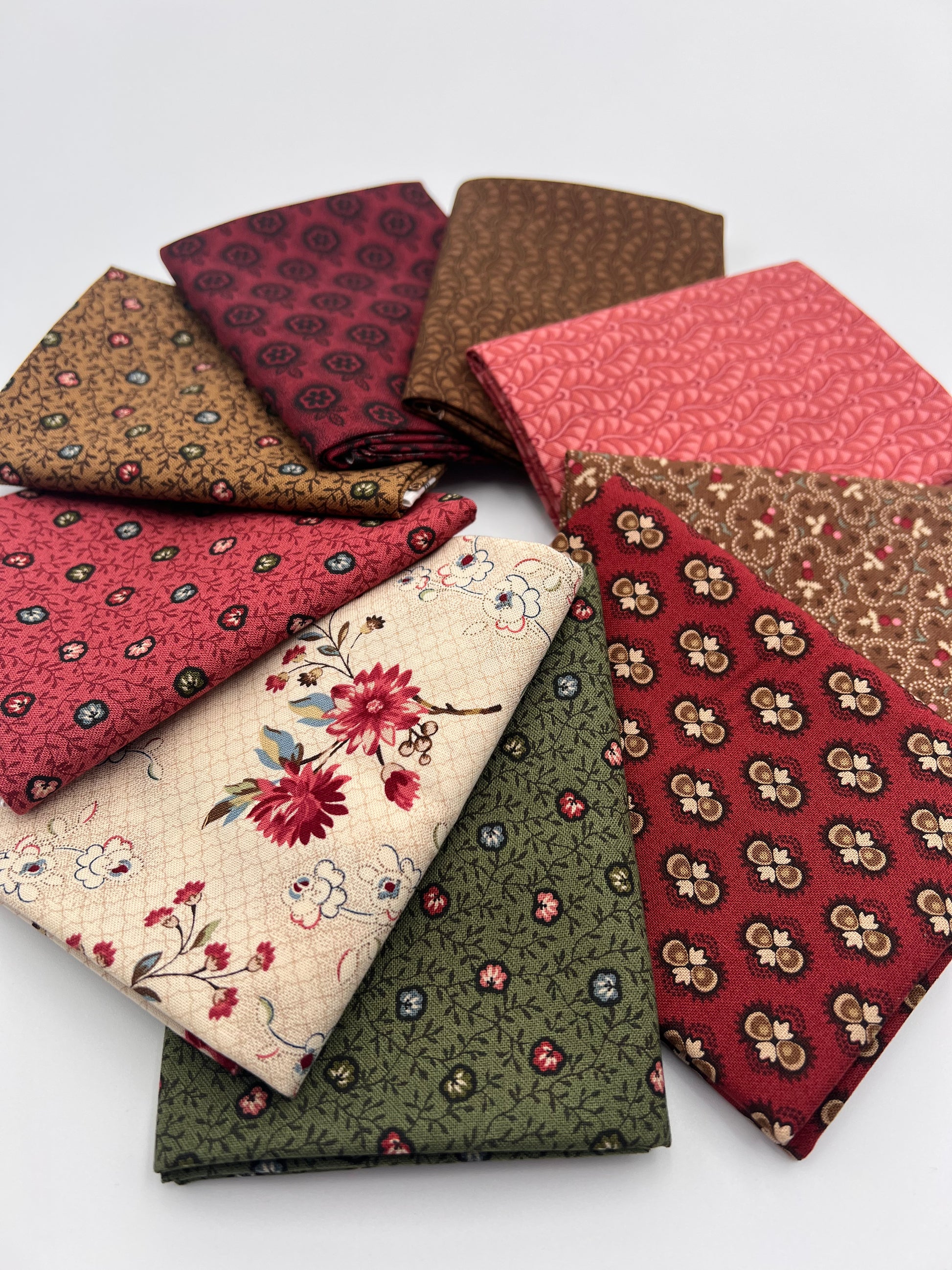 Cloth Locket Lily's Locket by Pam Buda for Marcus 9 Fat Quarters – Mountain Stitches ...