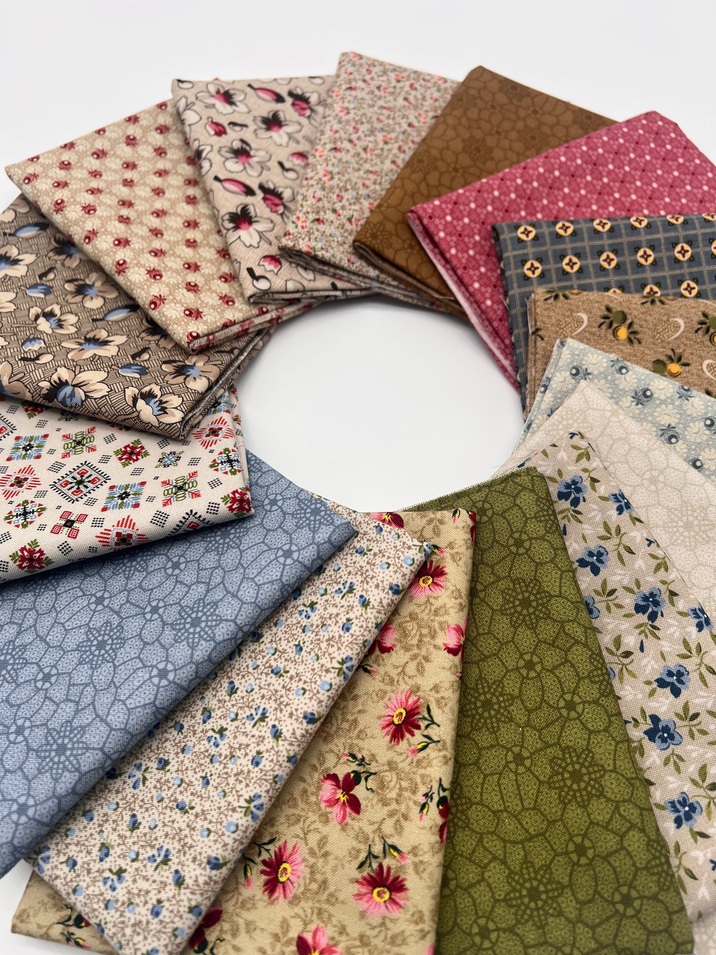 Dressing Gown by Judie Rothermel For Marcus Fabrics 16 Fat Quarters