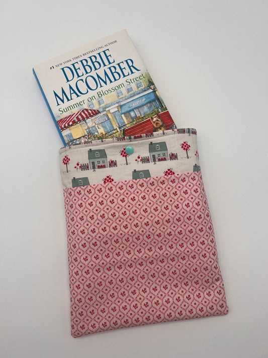 Quilted Book Sleeve with Closure and Pocket Cottage Print
